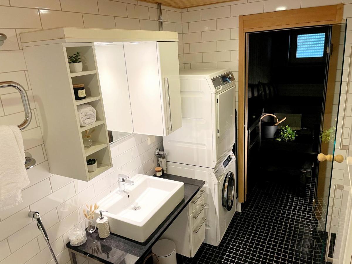 2Ndhomes Unique And Luxury Kamppi Center Apartment With Sauna And Big Terrace Helsingfors Exteriör bild